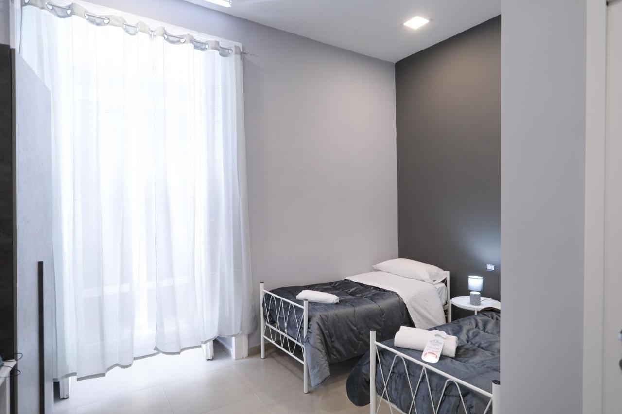 Residenza Esposito Economy Rooms Νάπολη Εξωτερικό φωτογραφία