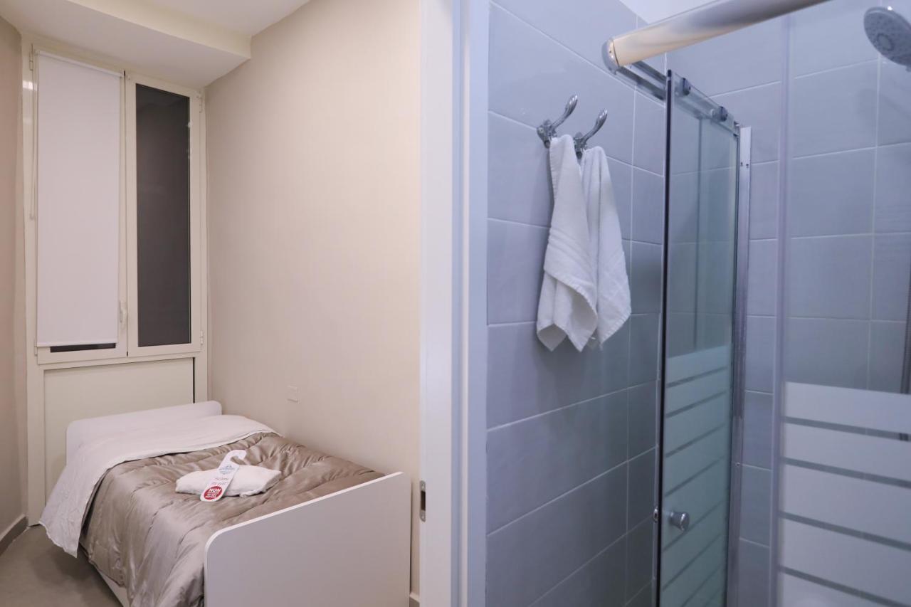 Residenza Esposito Economy Rooms Νάπολη Εξωτερικό φωτογραφία